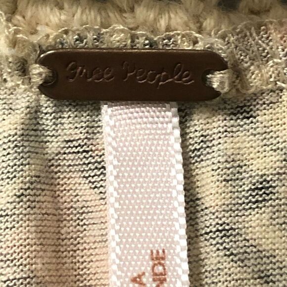 free people crochet raw hem patterned flowy women’s top size small batwing - Picture 5 of 9